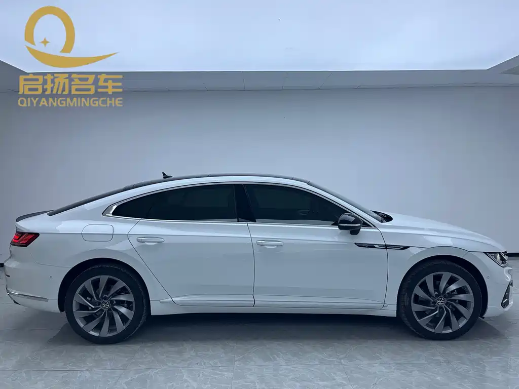 FAW-Volkswagen CC 2023 380TSI eye-catching version купить на сайте DeffCars