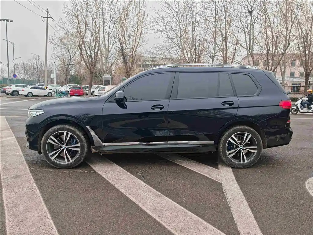 BMW X7 2021 xDrive40i Exclusive M Sports Package купить на сайте DeffCars