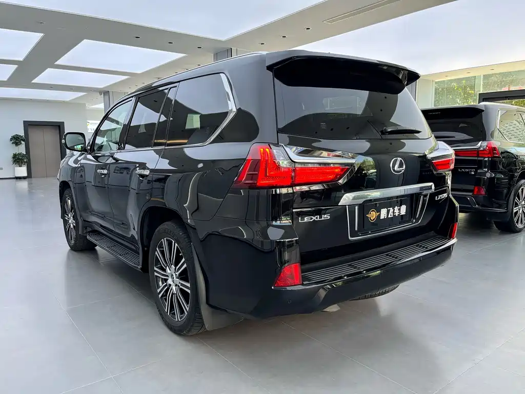 Lexus LX 2019 570 Premium Luxury Edition купить на сайте DeffCars