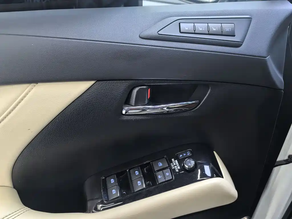 Alfa 2018 facelift 3.5L premium version купить на сайте DeffCars