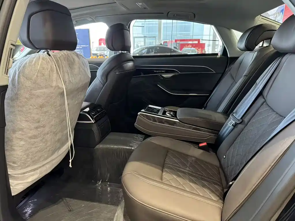 Audi A8 2025 A8L 50 TFSI quattro Premium Selection купить на сайте DeffCars