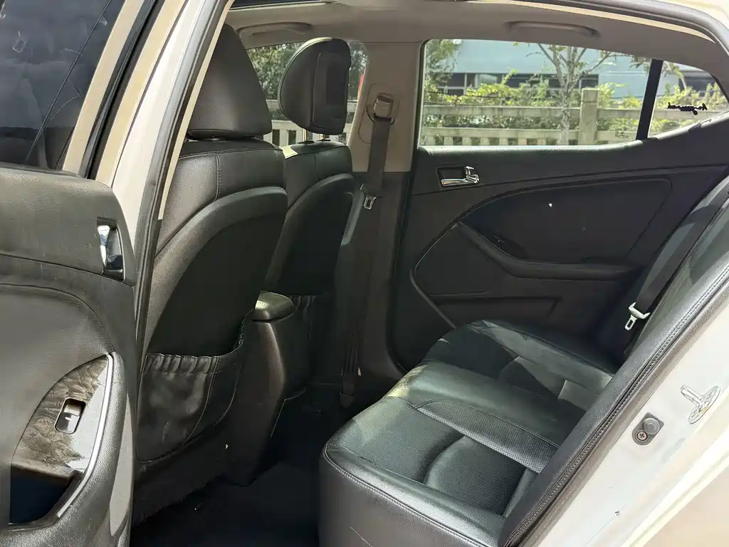 KIA K5 2014 2.0L AUTOMATIC LUXURY купить на сайте DeffCars