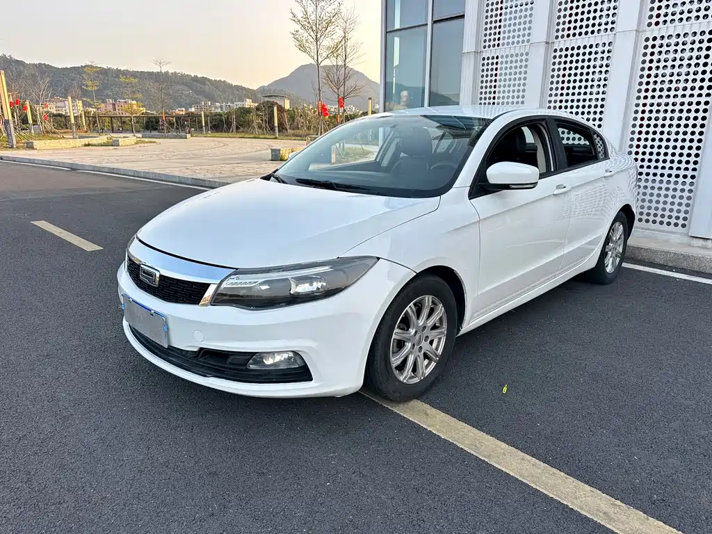 Qoros 3 2018 Sedan 1.6L Automatic Leading Type купить на сайте DeffCars