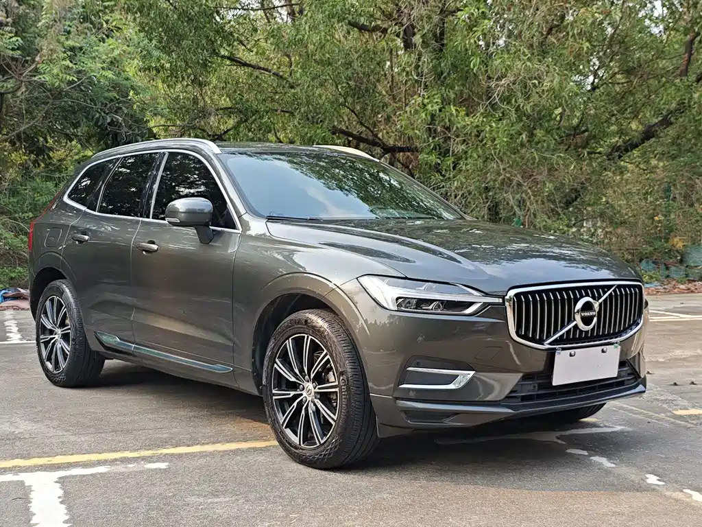 Volvo XC60 2021 T5 four-wheel drive Zhiyuan Deluxe Edition купить на сайте DeffCars