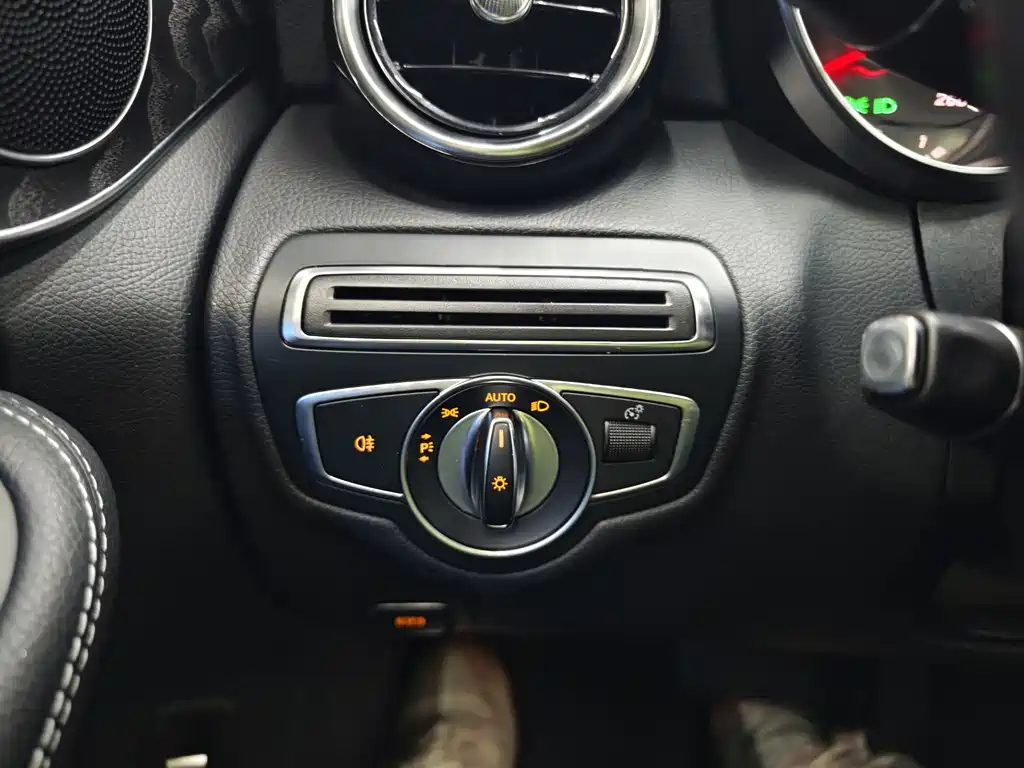 Mercedes-Benz C-Class 2017 facelift C 200 L sports version купить на сайте DeffCars