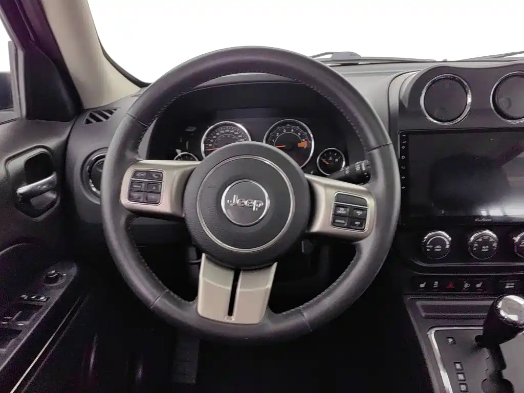 Zuike 2015 2.4L Luxury Navigation Edition купить на сайте DeffCars