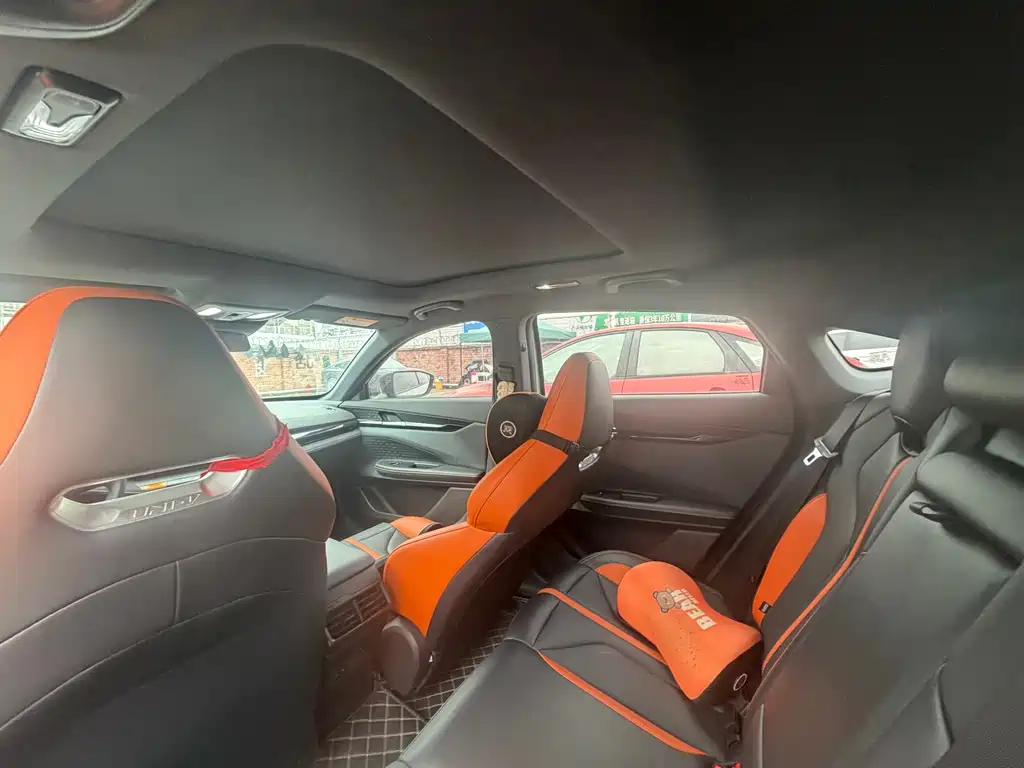 Changan UNI-V 2024 1.5T exclusive model купить на сайте DeffCars