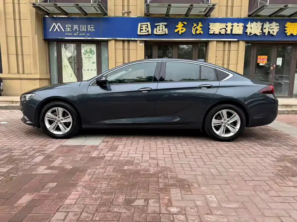 Regal 2019 20T Elite National VI купить на сайте DeffCars