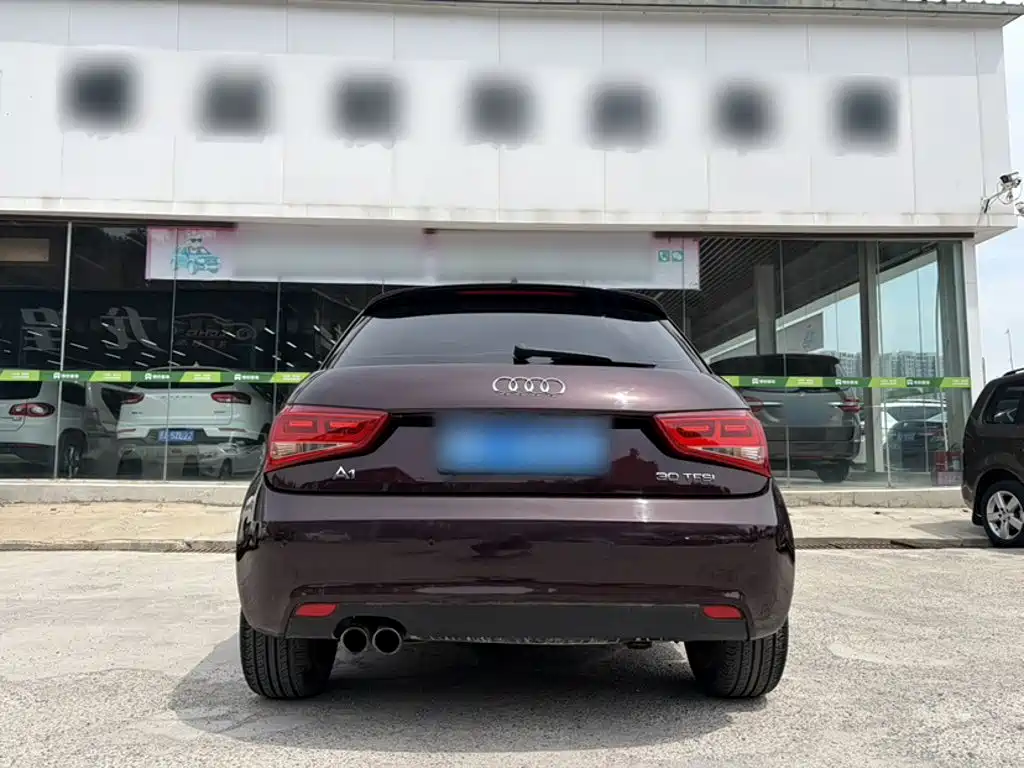 Audi A1 2014 30 TFSI Sportback comfort model купить на сайте DeffCars