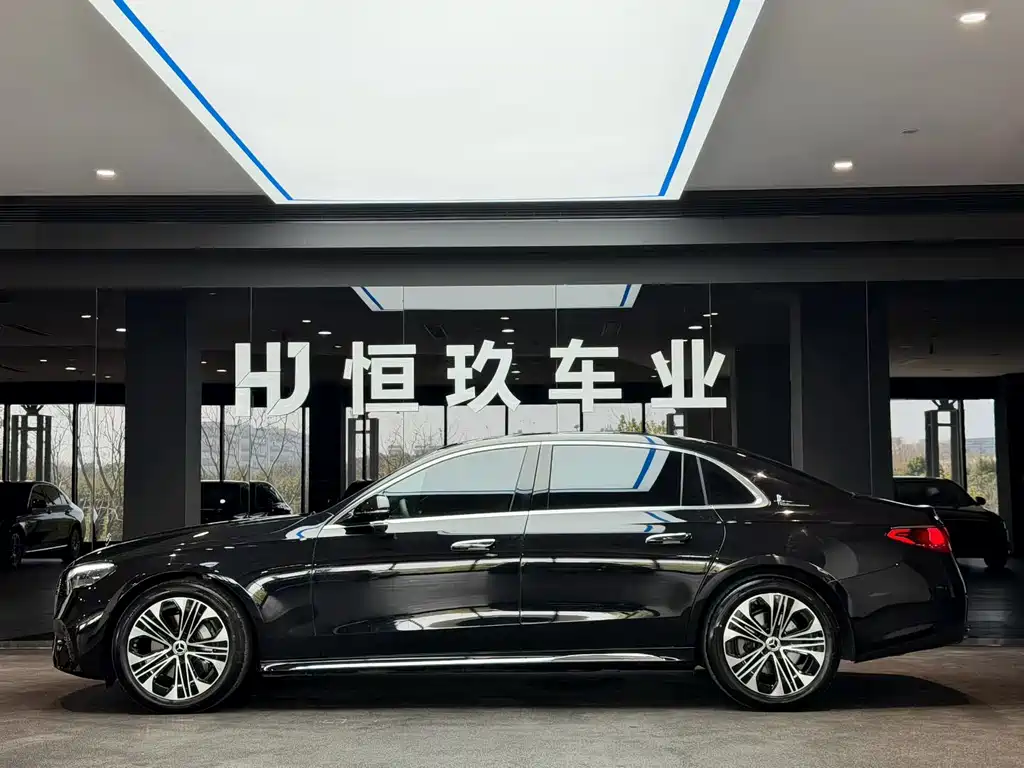 Mercedes-Benz E-Class 2025 E 300 L Luxury Model купить на сайте DeffCars