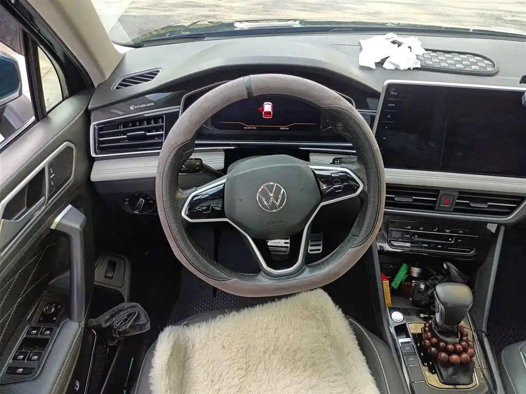 Tiguan L 2022 330TSI automatic two-wheel drive smart version купить на сайте DeffCars