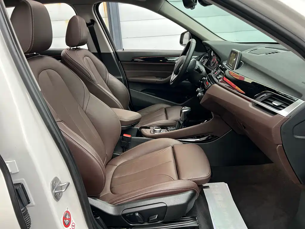 BMW X1 New Energy 2018 xDrive25Le Luxury Model купить на сайте DeffCars