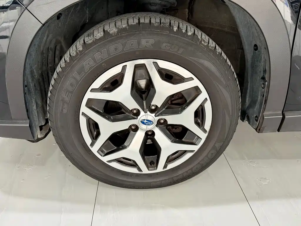 Forester 2022 2.0i AWD Deluxe Edition EyeSight купить на сайте DeffCars