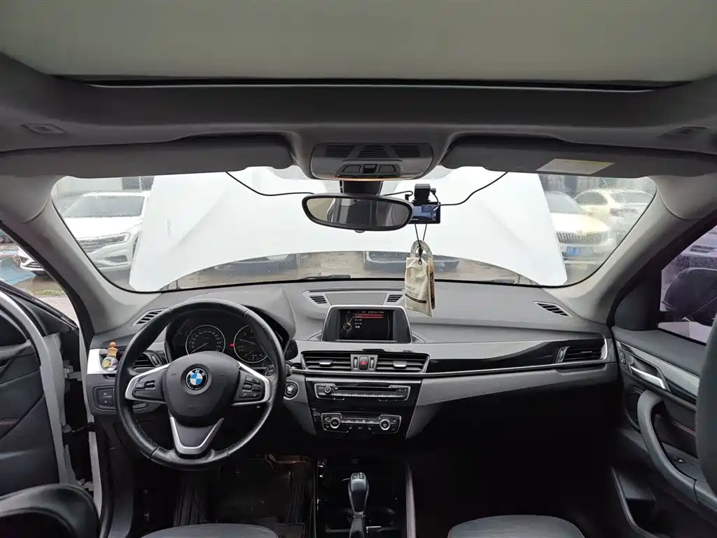 BMW X1 2016 sDrive20Li luxury model купить на сайте DeffCars