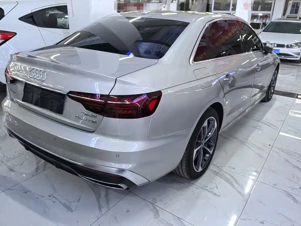 Audi A4L 2023 40 TFSI Fashionable and Dynamic купить на сайте DeffCars