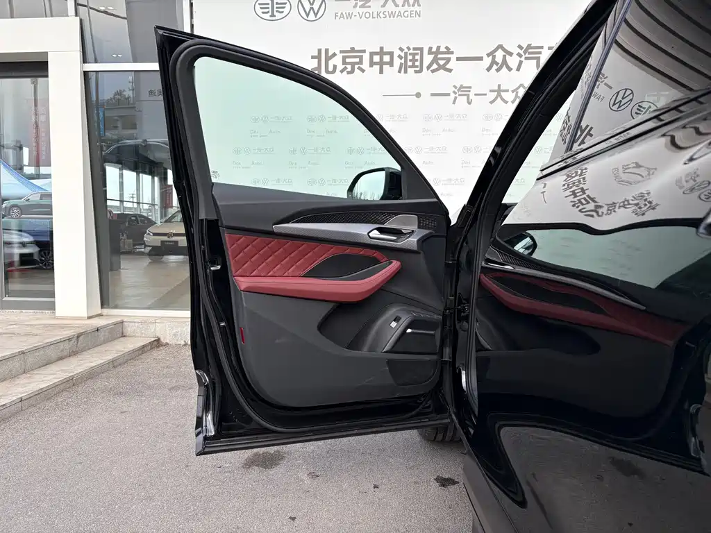 Audi Q6 2024 45 TFSI quattro Black Warrior Edition 6 seats купить на сайте DeffCars