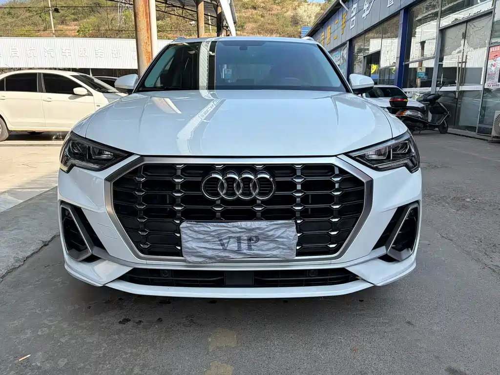 Audi Q3 2020 35 TFSI Fashionable and Dynamic купить на сайте DeffCars
