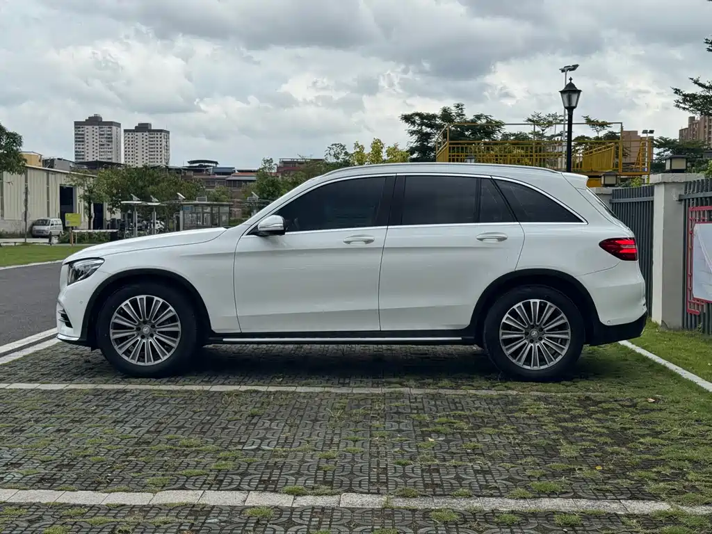 Mercedes-Benz GLC 2017 GLC 260 4MATIC Dynamic купить на сайте DeffCars