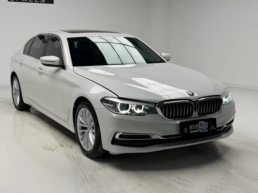 BMW 5 Series 2019 facelift 525Li luxury package купить на сайте DeffCars