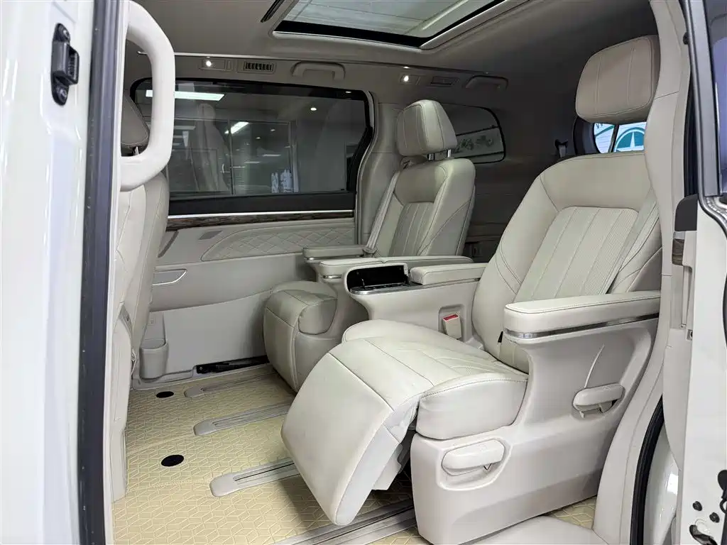 Trumpchi M8 2018 320T Premium Edition купить на сайте DeffCars