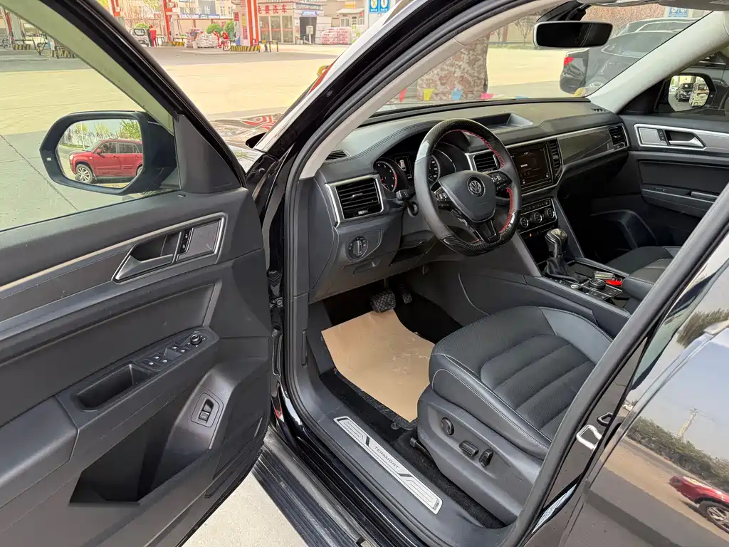 Touron 2019 380TSI four-wheel drive luxury version National VI купить на сайте DeffCars