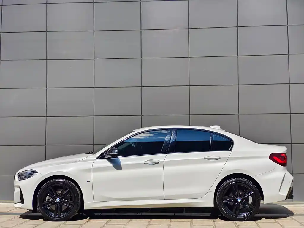 BMW 1 Series 2023 125i M Sports Night Edition купить на сайте DeffCars