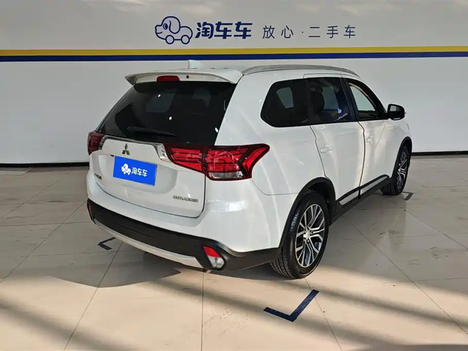 Outlander 2018 2.0L 2WD Jiale Edition 7 seats купить на сайте DeffCars
