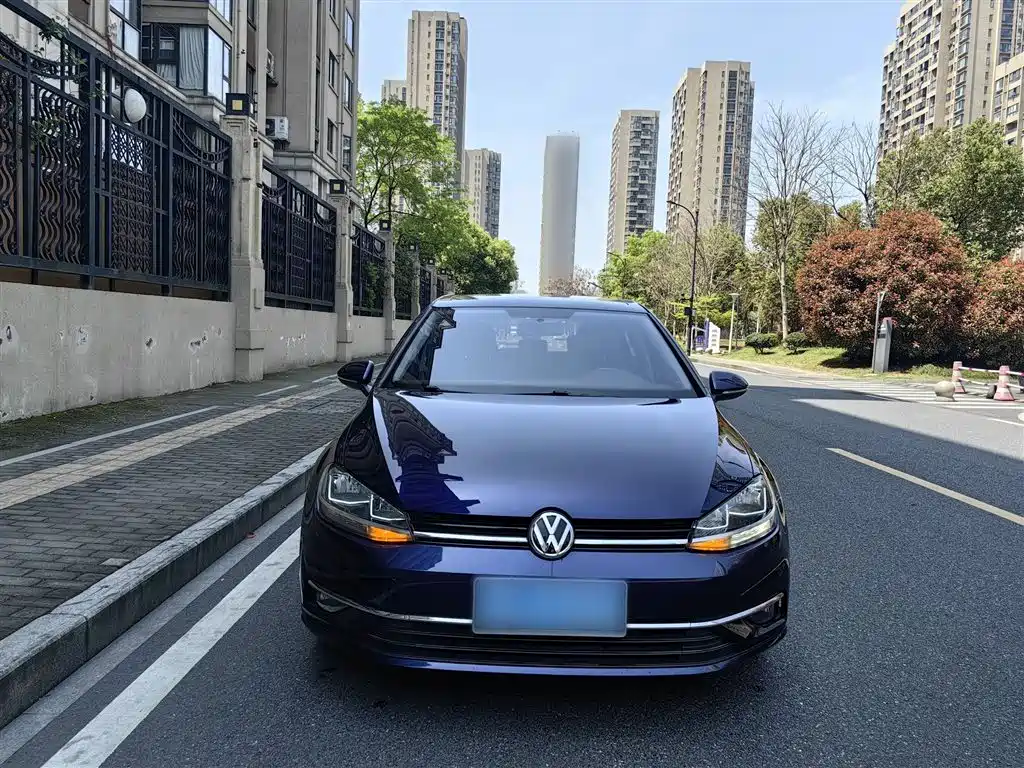 Golf 2018 1.6L automatic comfort type купить на сайте DeffCars
