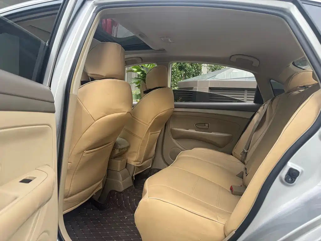 Sylphy 2018 Classic 1.6XE+ CVT Leading Edition купить на сайте DeffCars