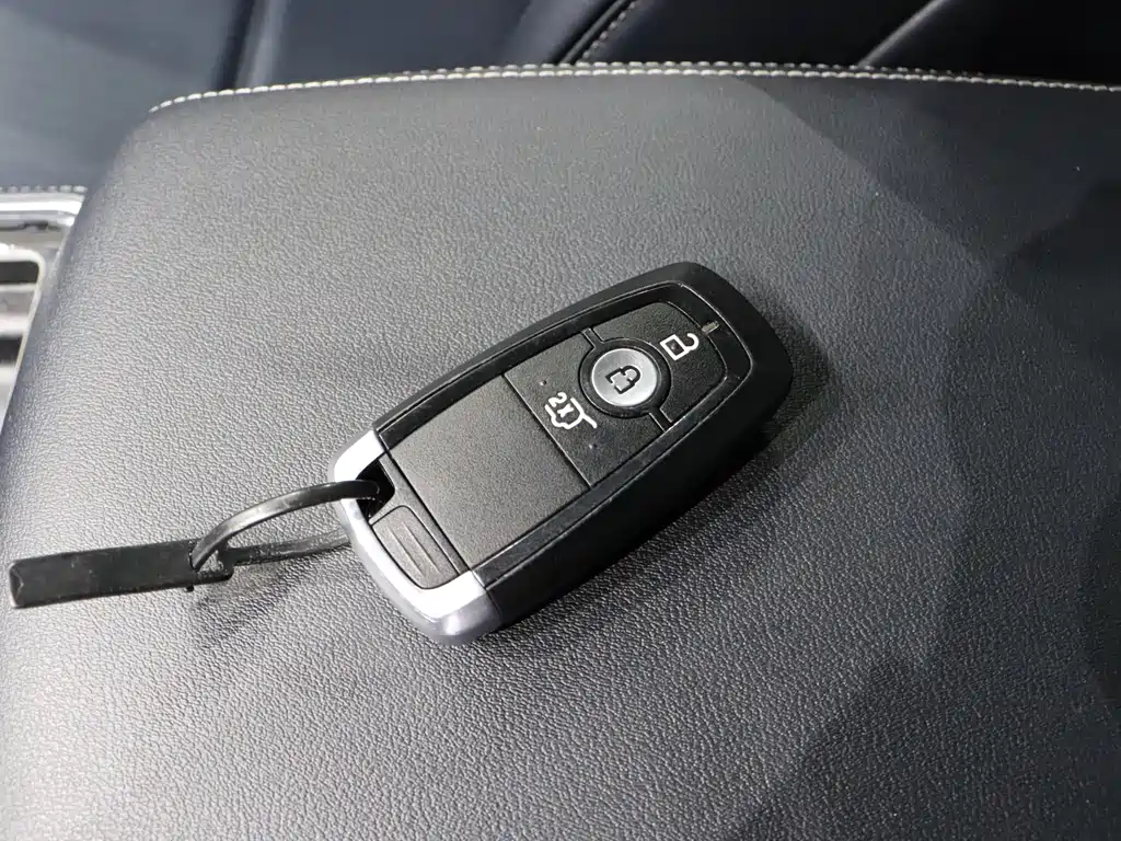 Ruijie 2021 PLUS EcoBoost 245 2WD Elite 5-seater купить на сайте DeffCars