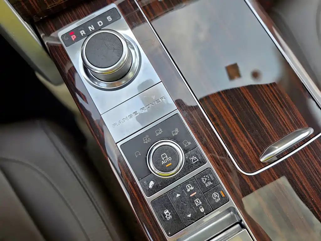 Range Rover 2015 3.0 SC V6 Vogue SE Genesis Extended Edition купить на сайте DeffCars
