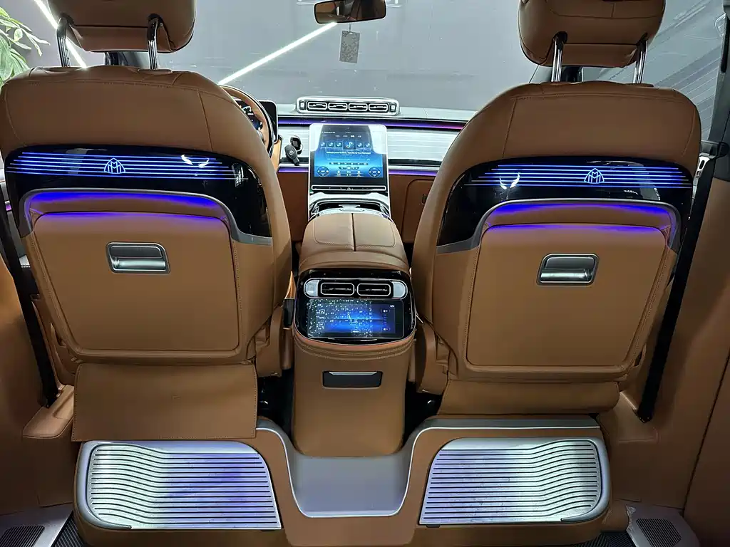 Vito 2023 2.0T Business Edition 7 seats купить на сайте DeffCars
