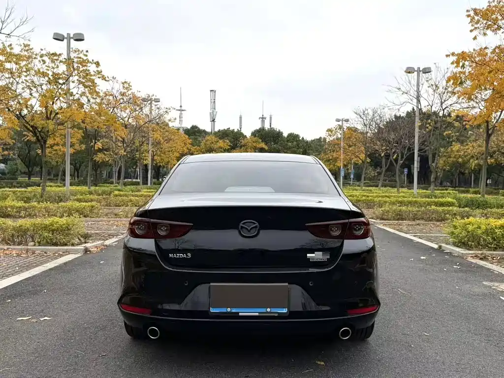 Mazda3 Angkesela 2021 2.0L Automatic Premium Edition купить на сайте DeffCars