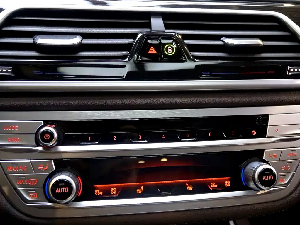 BMW 7 Series 2021 730Li Luxury Package купить на сайте DeffCars