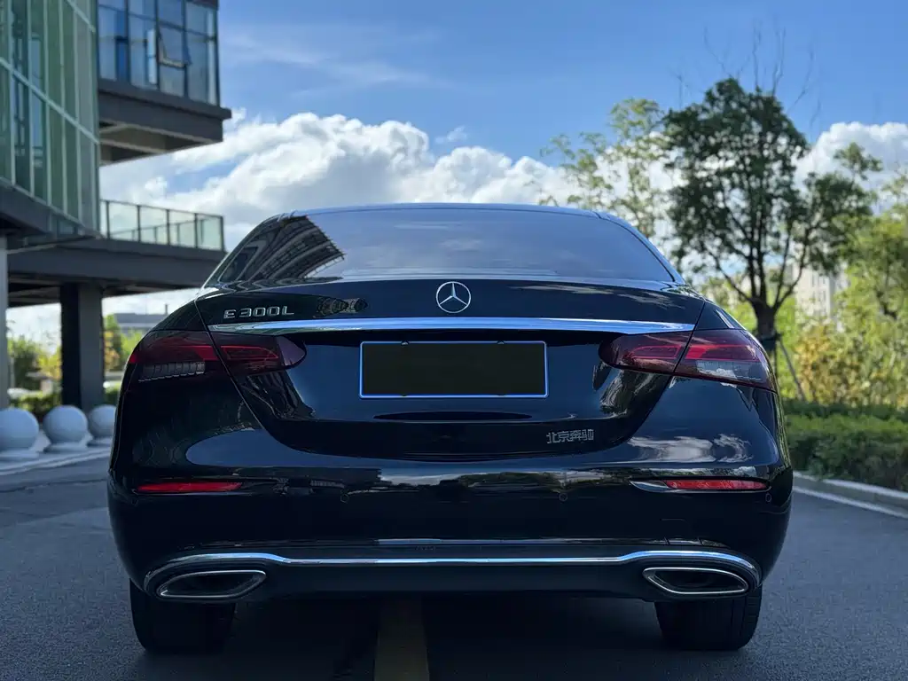 Mercedes-Benz E-Class 2021 E 300 L Luxury Model купить на сайте DeffCars