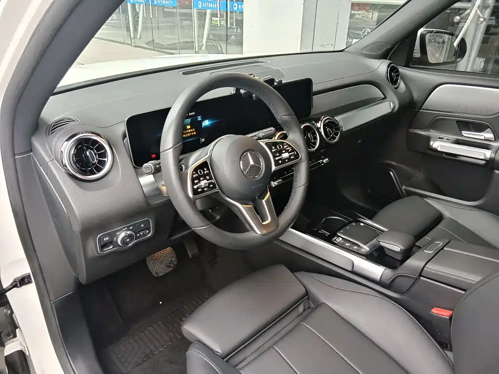 Mercedes-Benz GLB 2020 GLB 180 Dynamic купить на сайте DeffCars