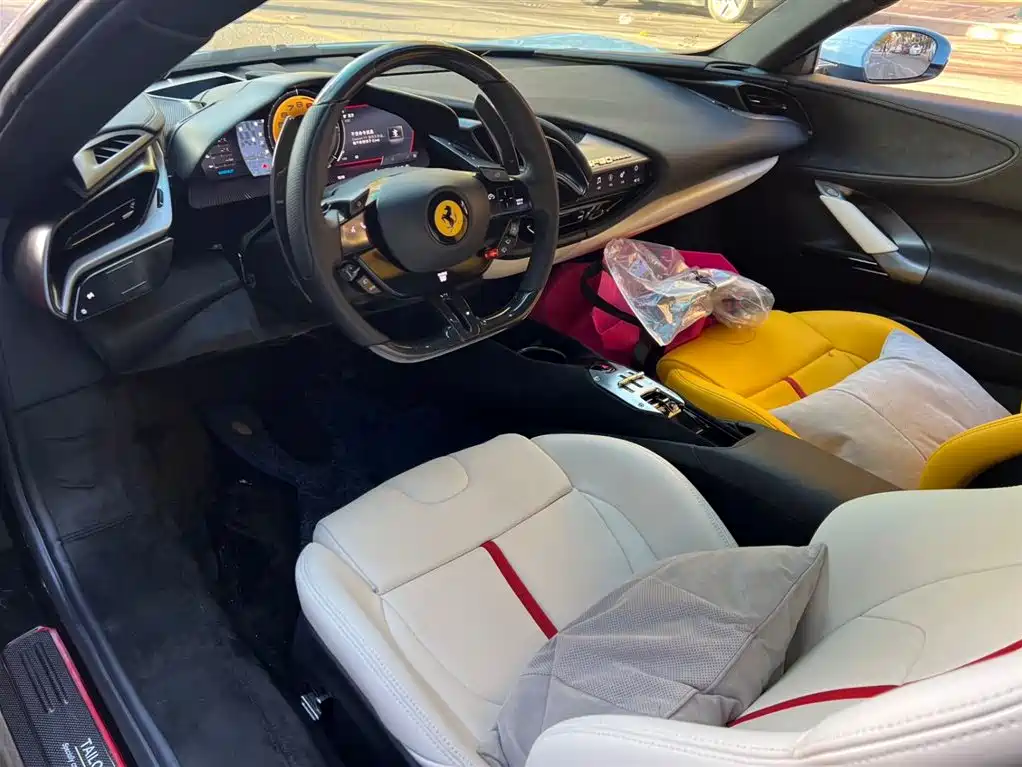SF90 2020 3.9T V8 Stradale купить на сайте DeffCars