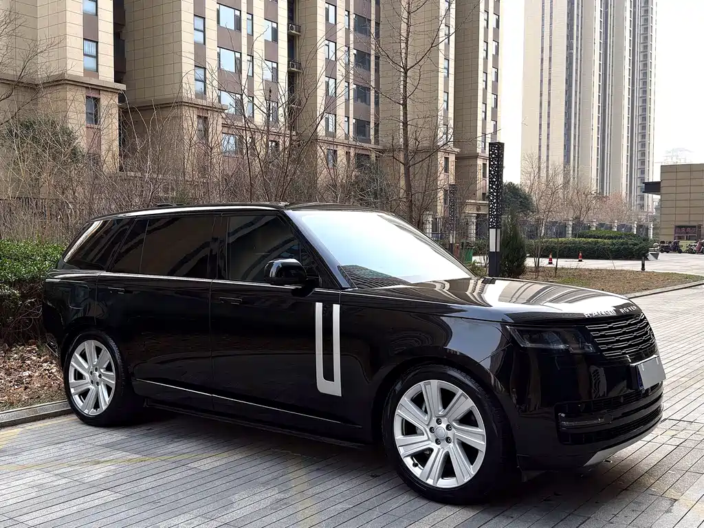 Range Rover 2024 3.0 L6 400PS Genesis Extended Edition купить на сайте DeffCars