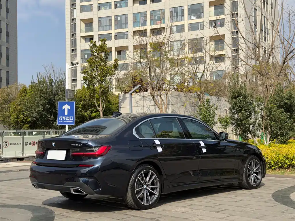 BMW 3 Series 2022 325Li M Sports Package купить на сайте DeffCars