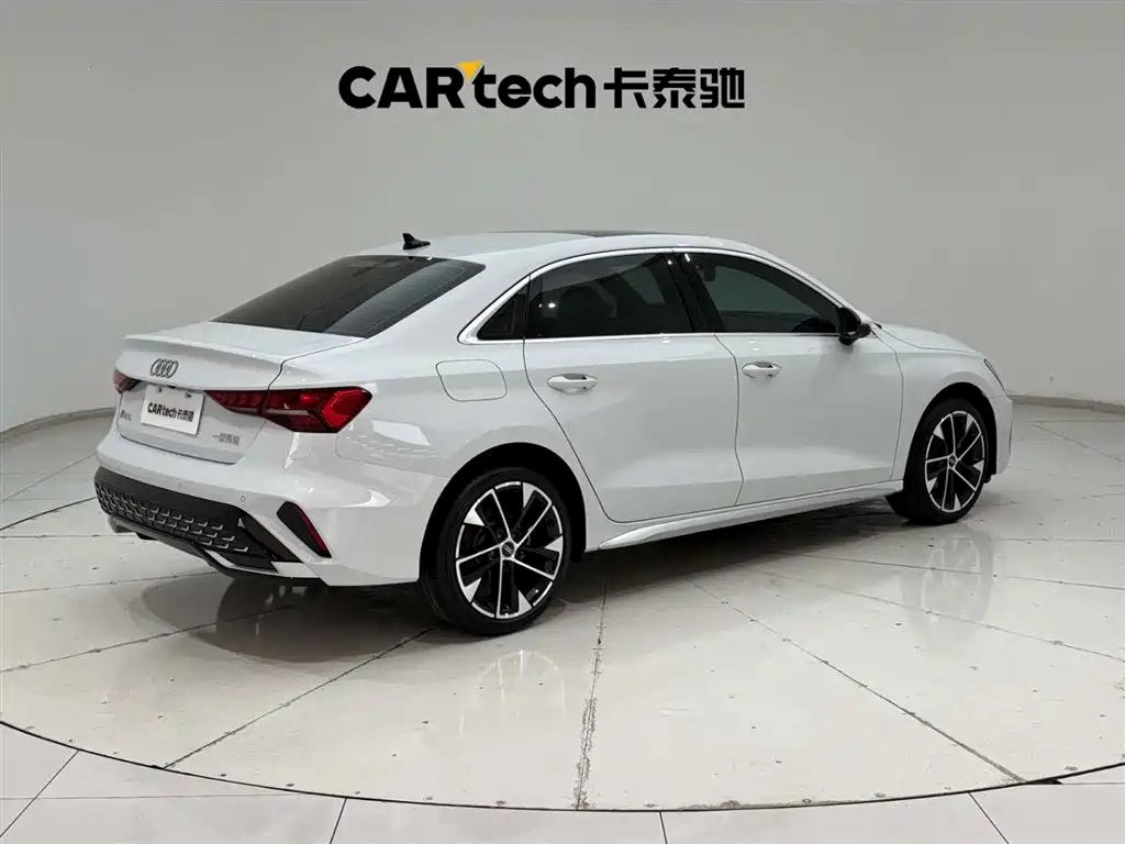 Audi A3 2026 A3L Limousine 35TFSI Flying Spur Exclusive купить на сайте DeffCars