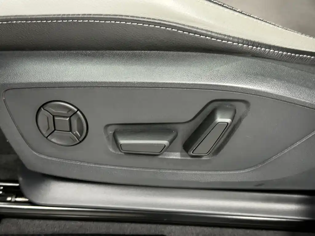Audi Q3 2022 35 TFSI Fashionable and Dynamic купить на сайте DeffCars