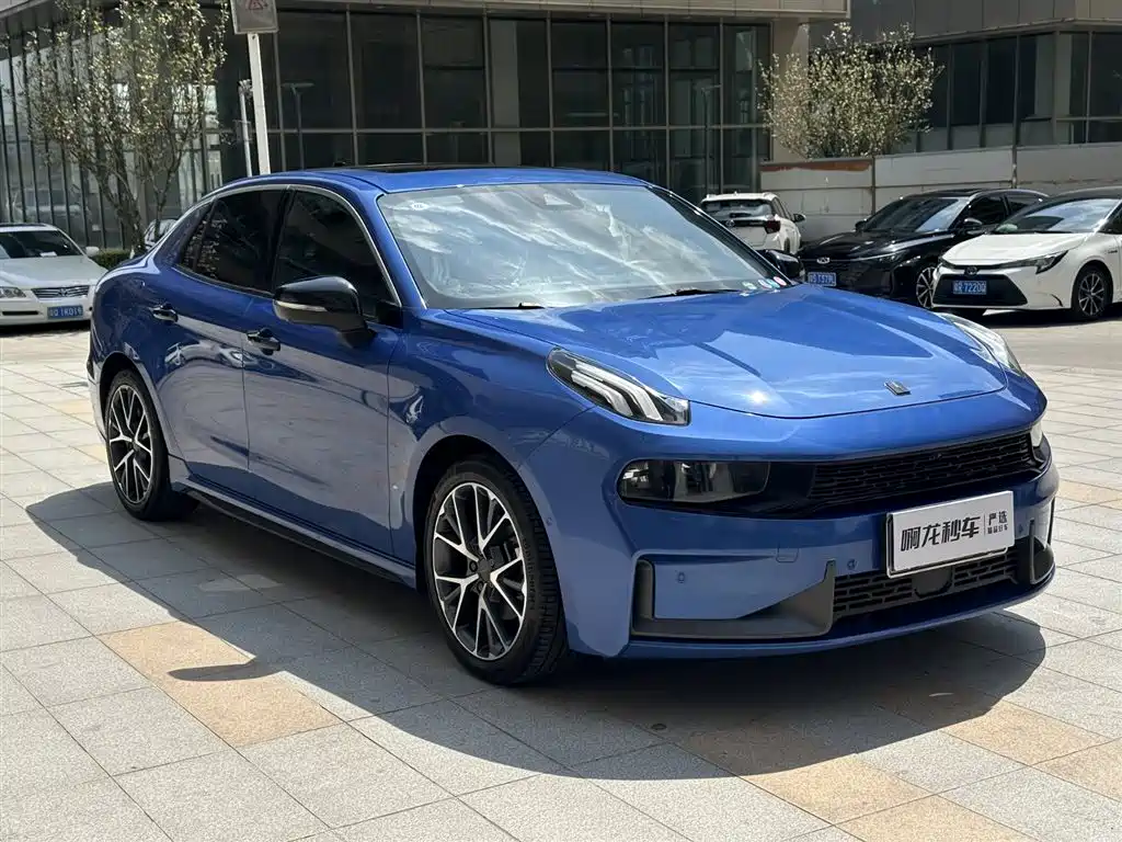 Lynk & Co 03 2021 2.0TD Automatic Champion Edition купить на сайте DeffCars