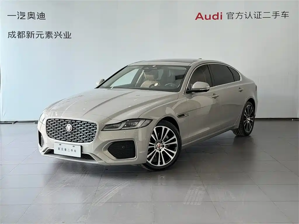 Jaguar XFL 2025 2.0T P250 two-wheel drive exclusive luxury version купить на сайте DeffCars
