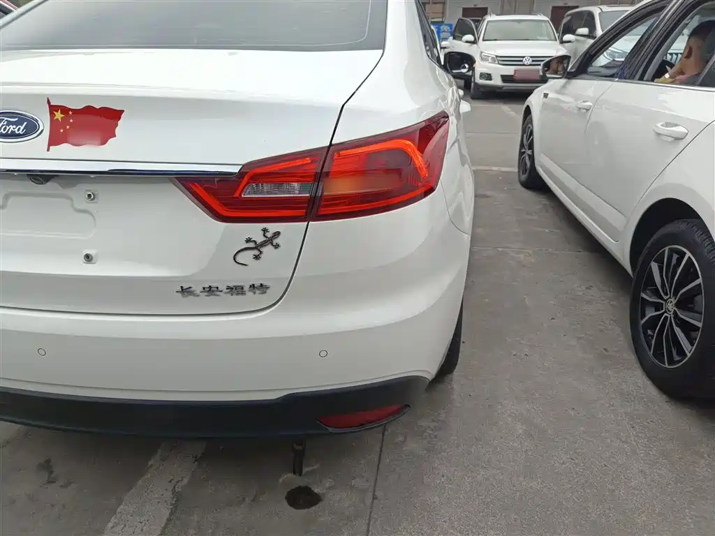 Forex 2019 facelift 1.5L automatic enjoyment type National VI купить на сайте DeffCars