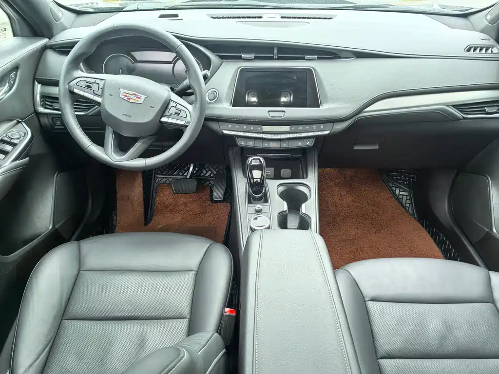 Cadillac XT4 2023 28T two-wheel drive premium model купить на сайте DeffCars