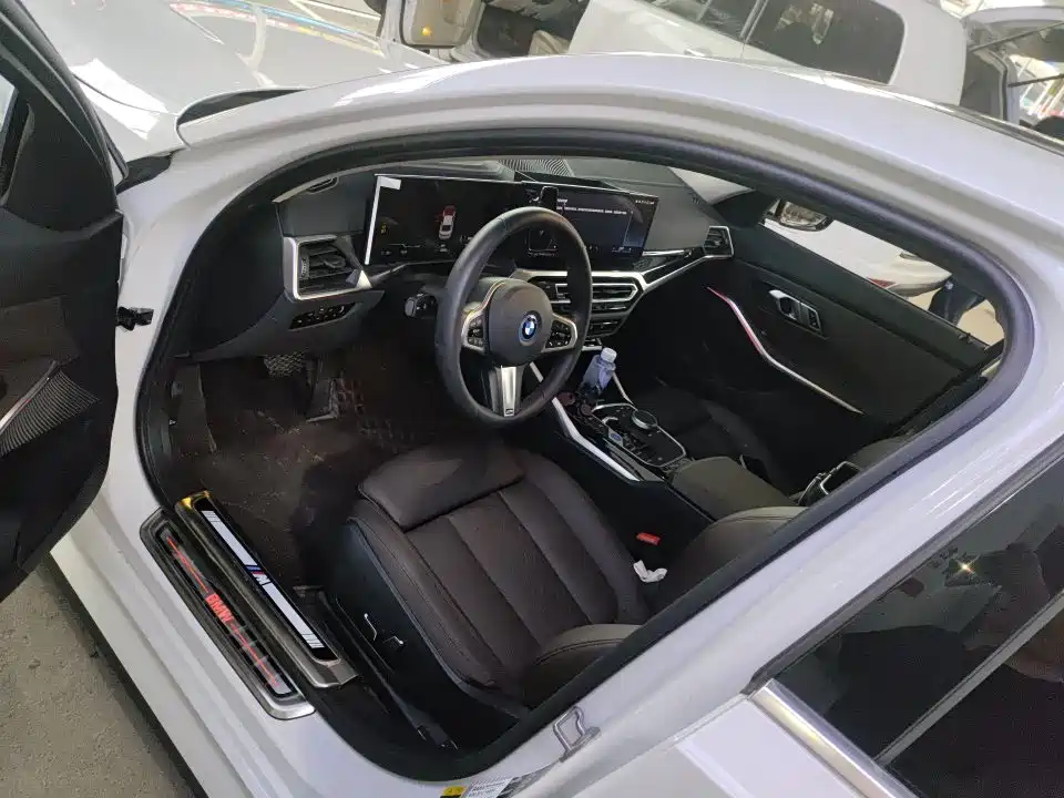 BMW i3 2024 eDrive 35 L купить на сайте DeffCars
