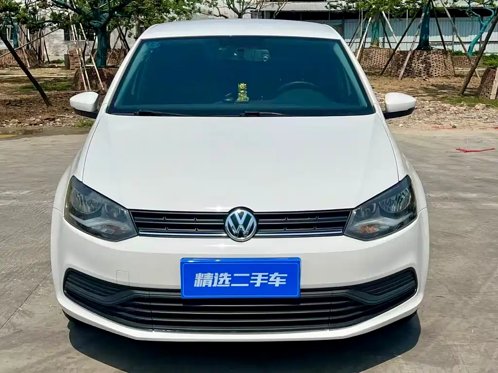 Polo 2016 1.4L manual fashion model купить на сайте DeffCars