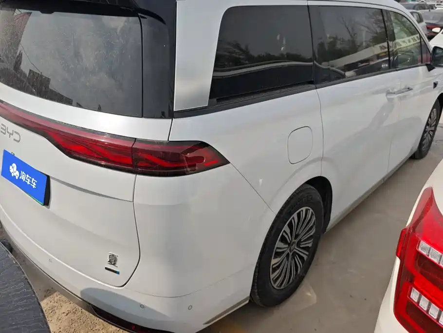 Summer 2025 DM-i 1.5T 180km Excellent Type купить на сайте DeffCars