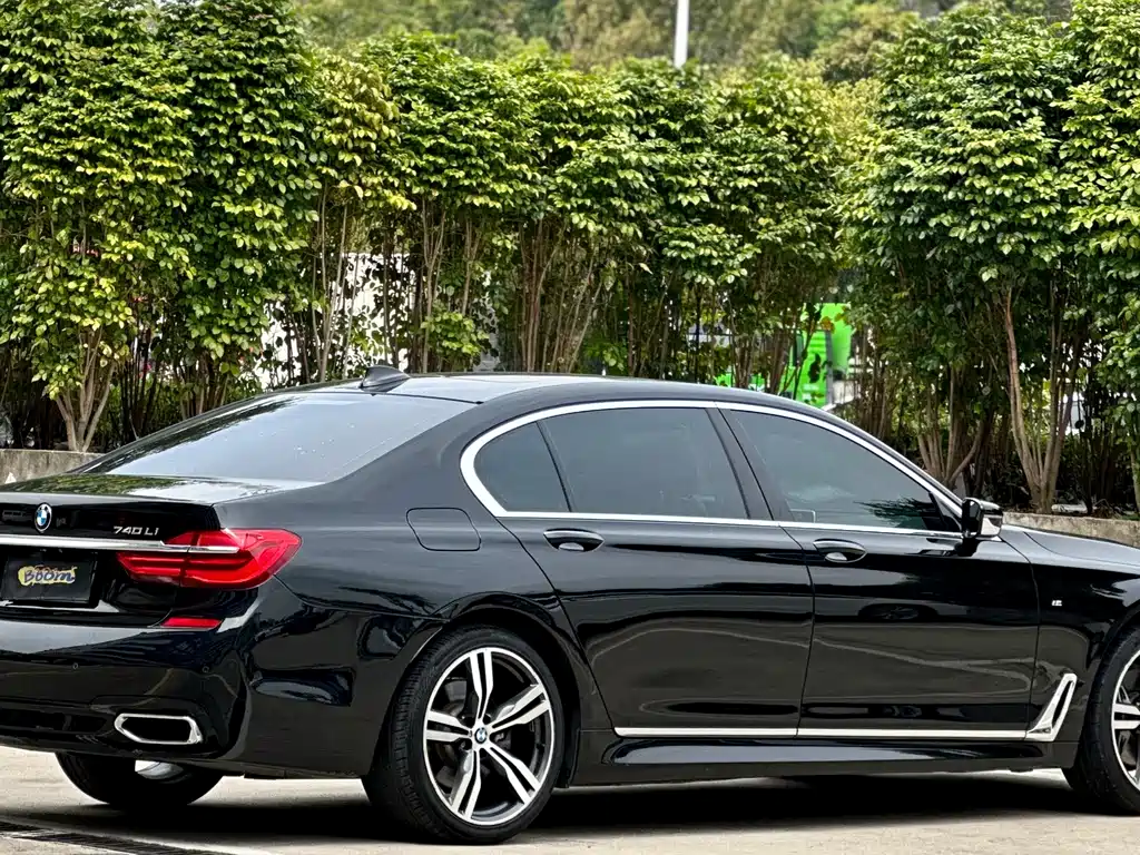 BMW 7 Series 2018 740Li Leading M Sports Package купить на сайте DeffCars