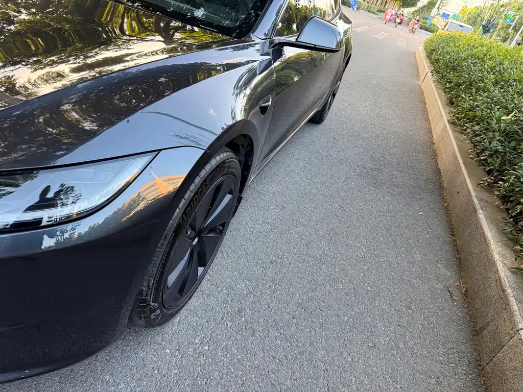 Model 3 2025 rear-wheel drive version купить на сайте DeffCars